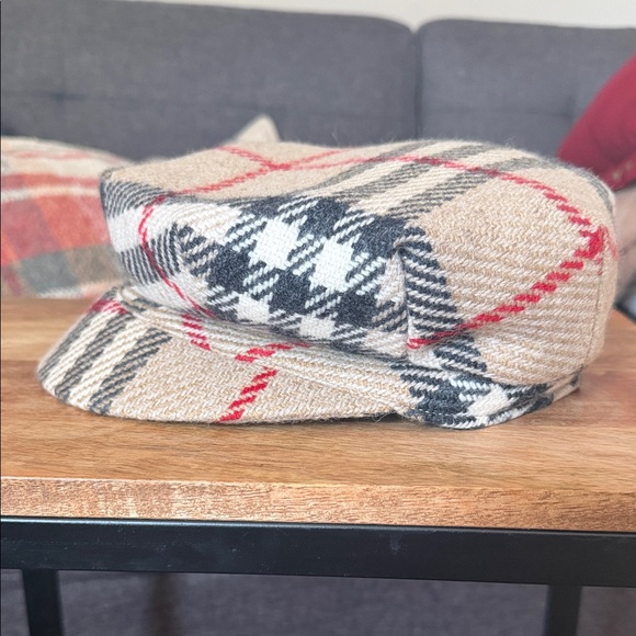 Burberry Nova Wool Checkered Cap in Beige and Red main image 4